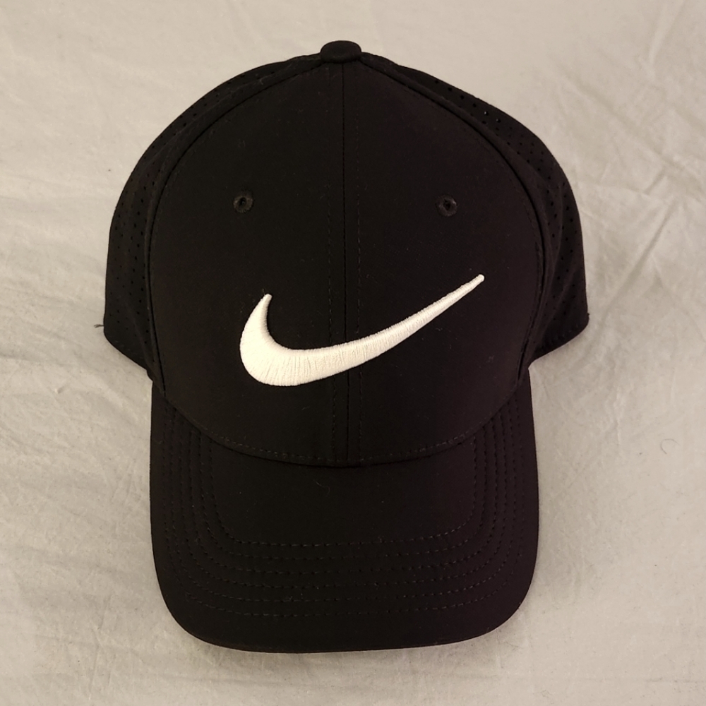 Nike Black Classic Fit Women's Hat Dry Fit Embroidered White Logo One Size